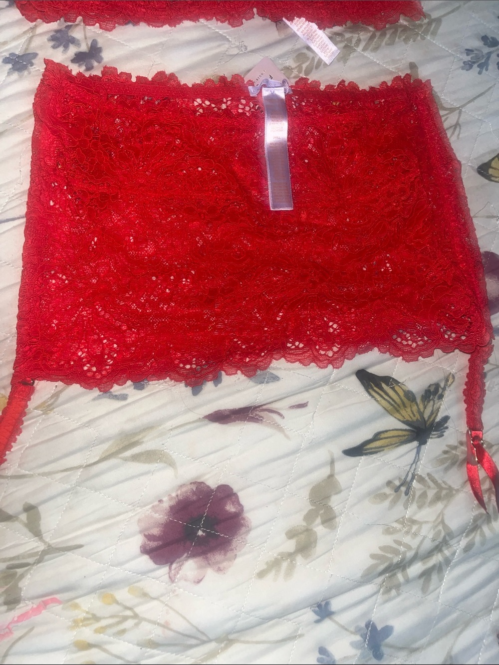 FENTY Red Lace Mini set braw garter skirt for Women - Picture 3 of 6